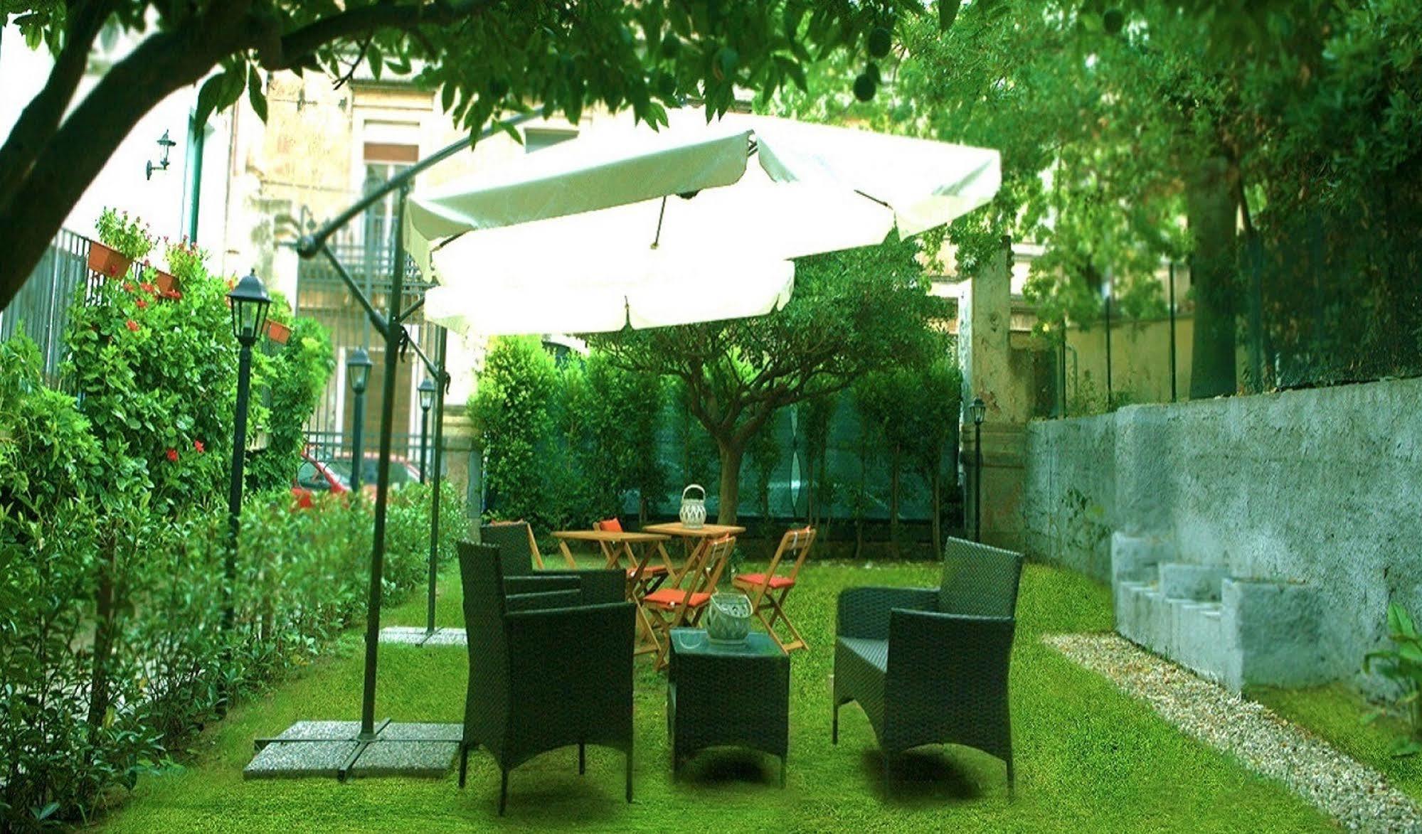 Dimora Novecento Couette-café